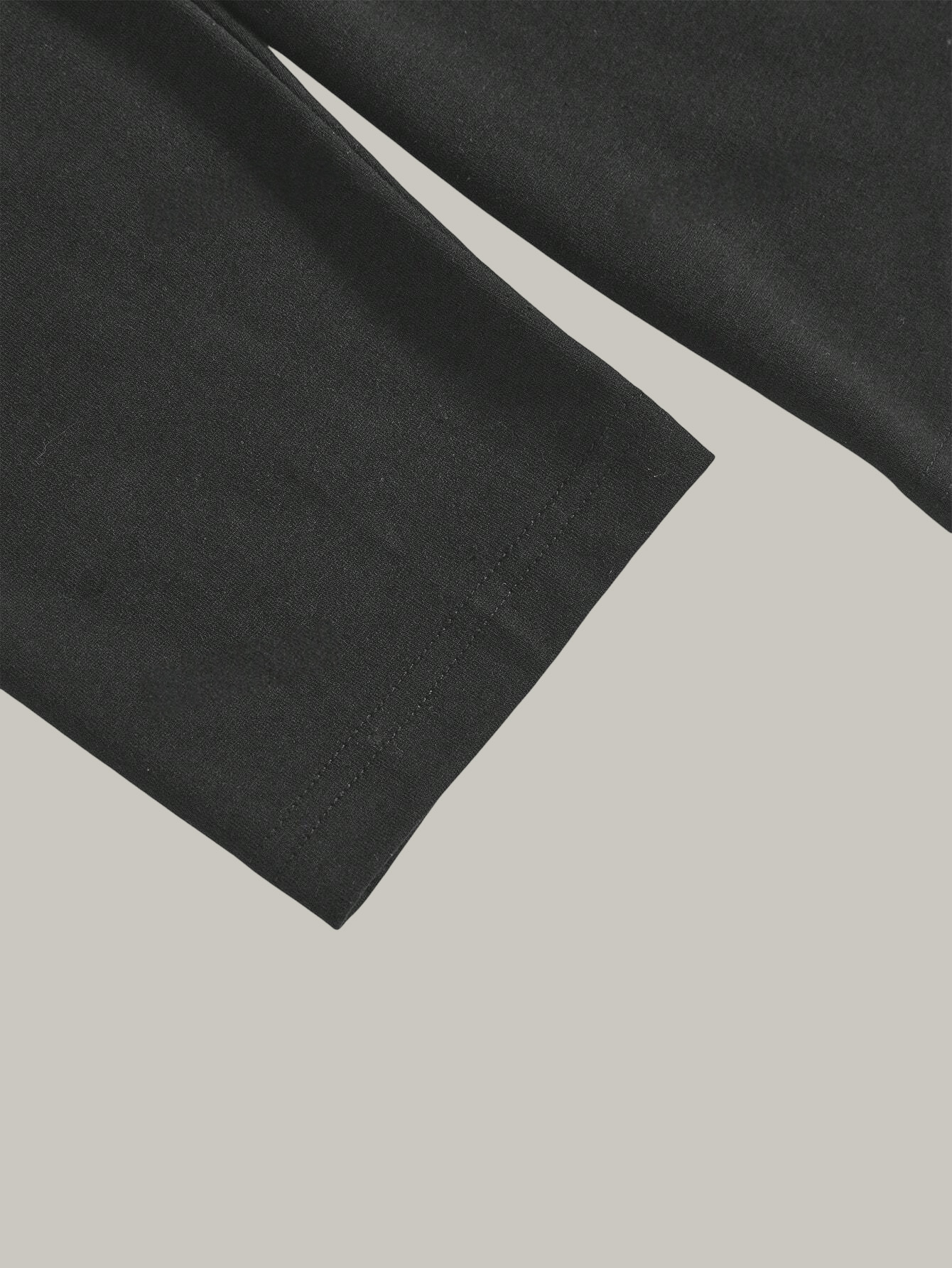 Slightly-sloped shoulder solid - огляд і ціна Base Layer Top